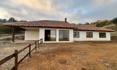 CASA NUEVA EN VENTA DE 217M2 EN LOMAS DE SAN PEDRO