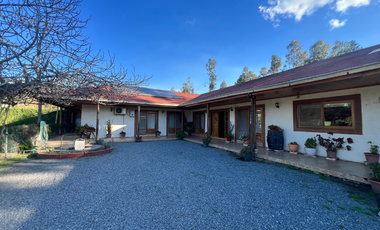 VENTA DE CASA DE 243M2 EN LA COMUNA DE MAULE