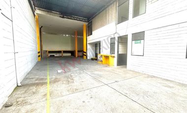 BODEGA EN RENTA EN IZTACALCO, A 25 MINUTOS DEL AEROPUERTO