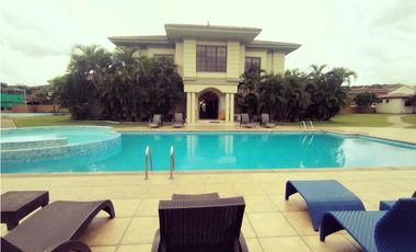 EN VENTA CASA EN EL DORAL COSTA SUR CP