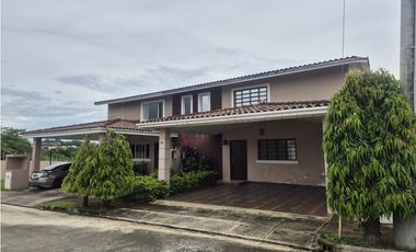 Venta de Casa en Brisas del Golf