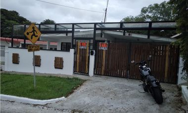 EN VENTA AMPLIA CASA EN BETANIA