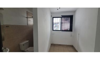 EN VENTA AMPLIA CASA EN BETANIA