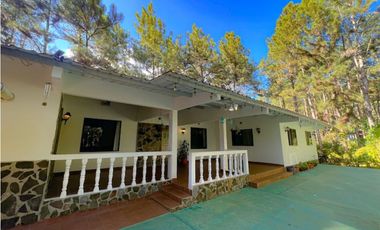 CASA AMOBLADA EN VENTA EN ALTOS DE CERRO AZUL