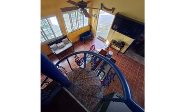 Venta de Casa en Altos de Cerro Azul