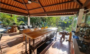 Se vende casa campestre en Altos de Cerro Azul