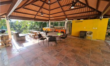 Se vende casa campestre en Altos de Cerro Azul