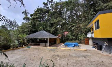 Se vende casa campestre en Altos de Cerro Azul