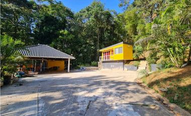 Se vende casa campestre en Altos de Cerro Azul