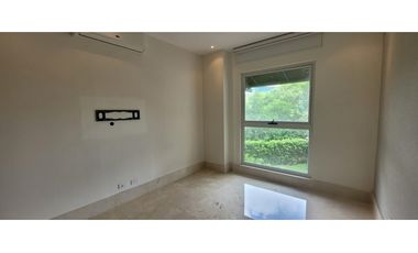 En venta  Apartamento The Reserve Santa Maria