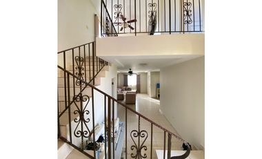Venta de casa en Villas del Golf, Chitré