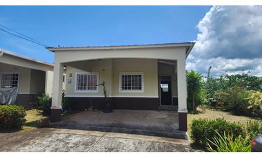 CASA EN VENTA EN CHORRERA - COSTA OESTE - BARRIO DE PALMA REAL
