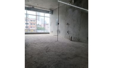Venta de Local Comercial en Edificio P.H. Park Square Vía España