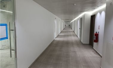 Venta de Local Comercial en Edificio P.H. Park Square Vía España