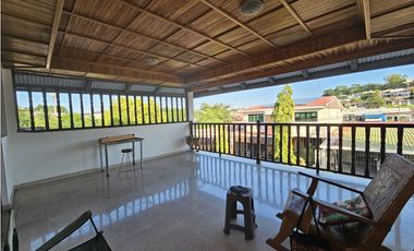 VENTA DE CASA EN TUMBA MUERTO