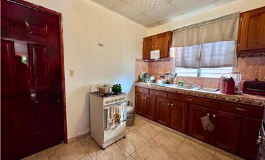 Se vende casa en El Carate, Las Tablas