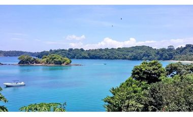 SPECTACULAR ISLAND LIVING AT ITS FINEST