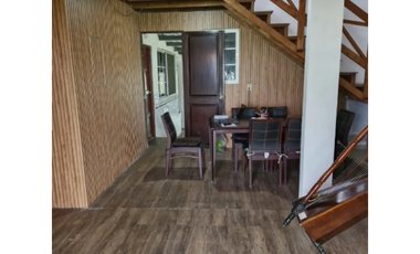 SE VENDE CASA EN CERRO AZUL AMOBLADA