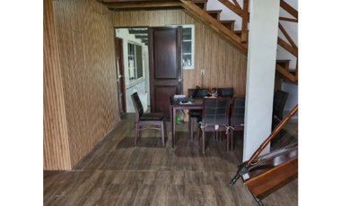 SE VENDE CASA EN CERRO AZUL AMOBLADA