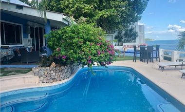 Venta de Villa Frente al Mar - Playa Corona