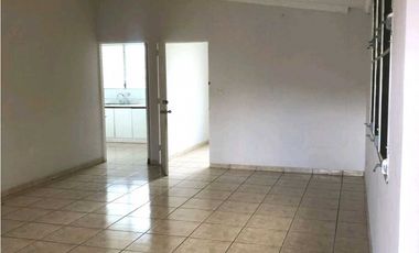 EN VENTA CASA BRISAS DEL GOLF