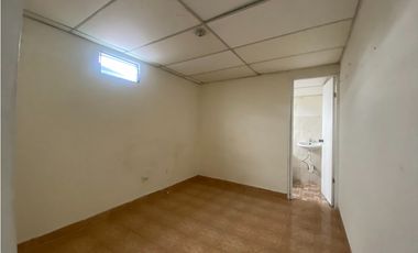 CASA EN ALQUILER - 24 DE DICIEMBRE