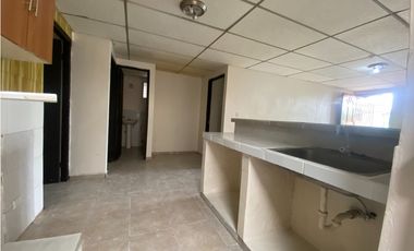 CASA EN ALQUILER - 24 DE DICIEMBRE