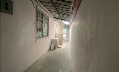 CASA EN ALQUILER - 24 DE DICIEMBRE