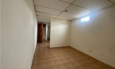 CASA EN ALQUILER - 24 DE DICIEMBRE