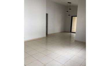 VENTA DE CASA EN SUMMER HILLS- COSTA VERDE-LA CHORRERA- JB
