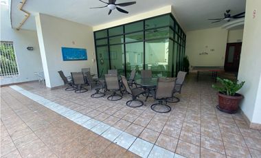 Venta de Apartamento en Edison Park, Betania, Panamá