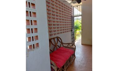 Se vende Casa en Cantarrana, A pasos de Hotel Guayacanes