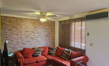 Venta de casa en Urb. Villas del Golf, Chitré