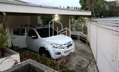 Venta de casa en Vía Porras
