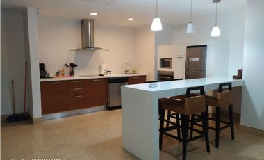 VENTA DE APARTAMENTO PLAYA BLANCA NIKKI BEACH