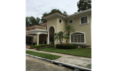 CASA EN VENTA EN COSTA DEL ESTE