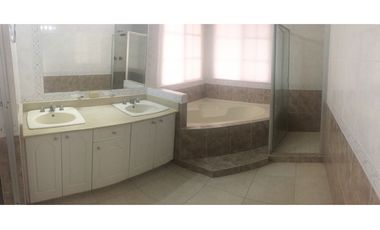 CASA EN VENTA EN COSTA DEL ESTE