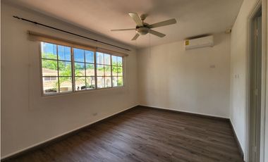 CASA EN VENTA EN COSTA DEL ESTE