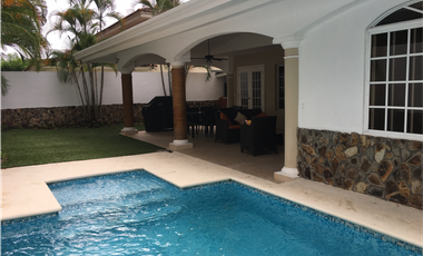 CASA EN VENTA EN COSTA DEL ESTE