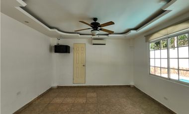 CASA EN VENTA EN COSTA DEL ESTE