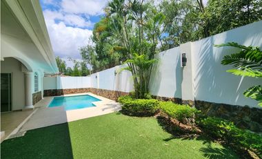 CASA EN VENTA EN COSTA DEL ESTE