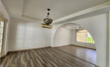 CASA EN VENTA EN COSTA DEL ESTE