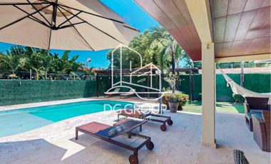 Venta de Casa amoblada en San Carlos