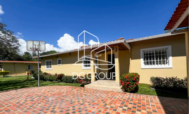 Venta de Casa amoblada en San Carlos