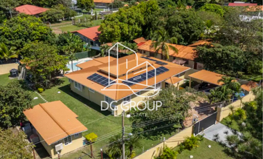 Venta de Casa amoblada en San Carlos