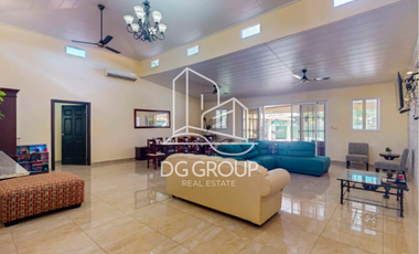 Venta de Casa amoblada en San Carlos