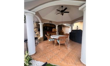 Venta de Casa en Costa del Este Panamá