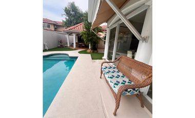 Venta de Casa en Costa del Este Panamá