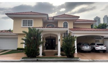 Venta de Casa en Costa del Este Panamá