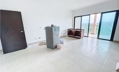 Venta de apartamento de playa PH Vista Mar Golf & Marina en San Carlos